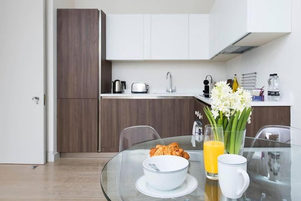 Appartement Recently Redecorated Bright 1br Near Shepherds Bush With Parking Soa