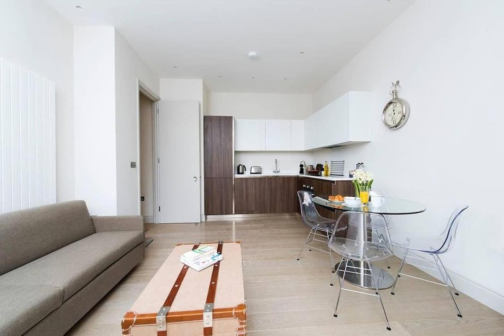 Appartement Recently Redecorated Bright 1br Near Shepherds Bush With Parking Soa